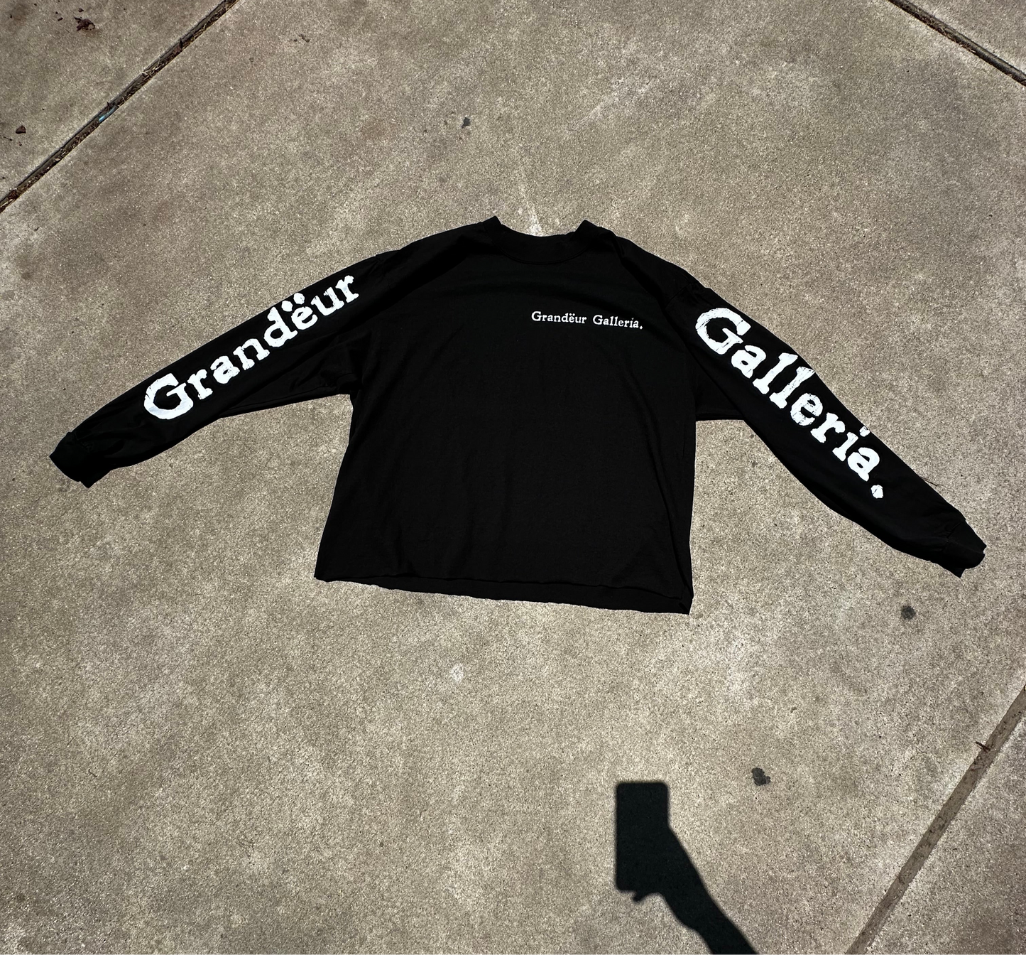 “TWO-FACËD” HAND CROPPED LONG SLEEVE