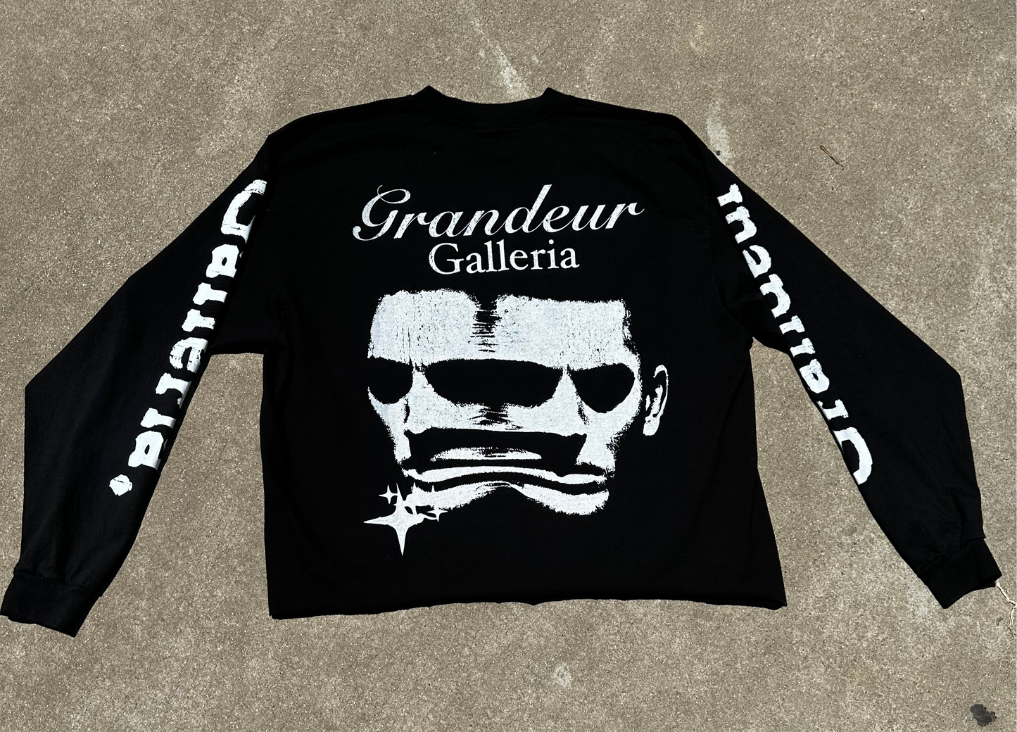 “TWO-FACËD” HAND CROPPED LONG SLEEVE